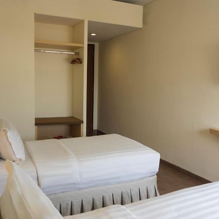 D'Primahotel Itc Mangga Dua Jakarta Exterior photo